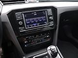 Volkswagen Passat 1,5 TSI 110 kW Business DPH CZ - náhled 16