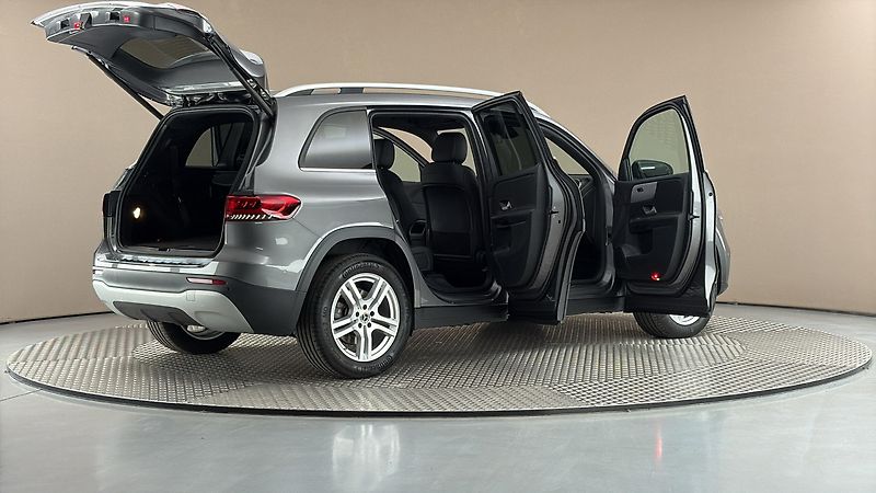 Mercedes-Benz GLB 200d AUT 4MATIC - fotka 6 z 30