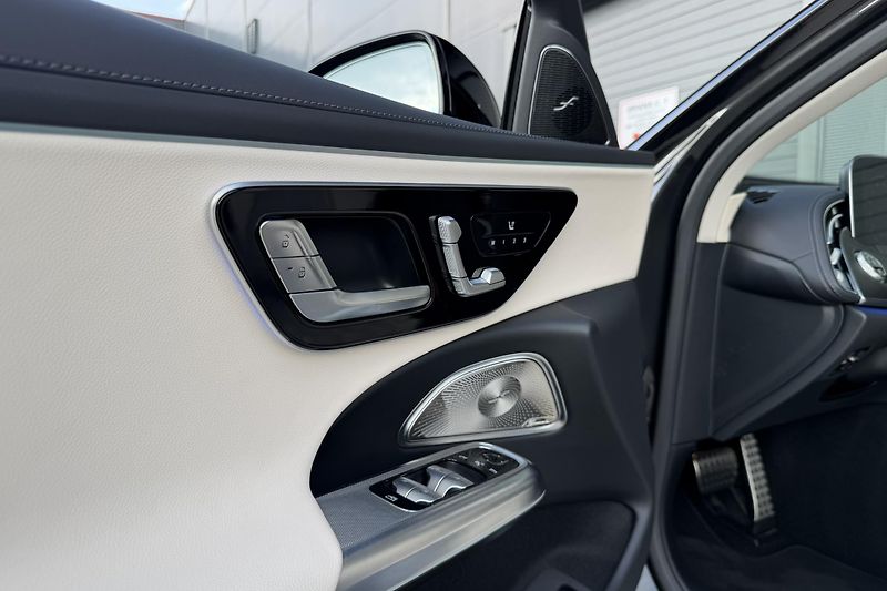 Mercedes-Benz Třídy E (2025) E 300de 4Matic Allterrain - fotka 21 z 89