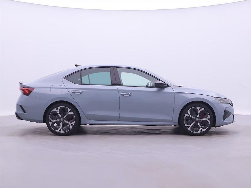 Škoda Octavia 2,0 TSI 195kW DSG RS DPH 1.Maj - fotka 8 z 43