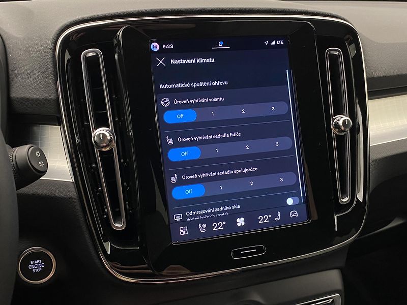 Volvo XC40 (2026) B3 AUT DARK PLUS - fotka 43 z 59