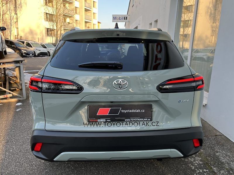 Toyota Corolla Cross 1.8L HEV Style - fotka 5 z 28