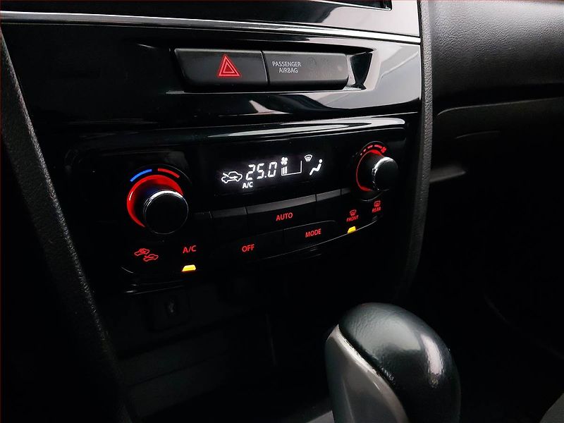 Suzuki Vitara (2016) 1.4 BoosterJet, 4X4, Automat - fotka 17 z 18