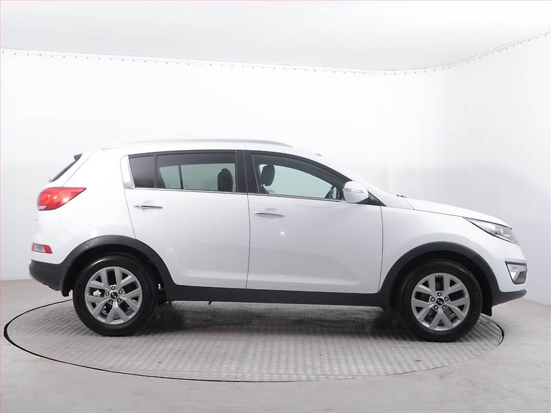 Kia Sportage (2014) 1.7 CRDi, Serv.kniha, Navi - fotka 6 z 18