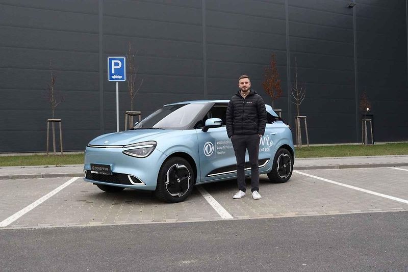 Dongfeng Box v základní výbavě E1.