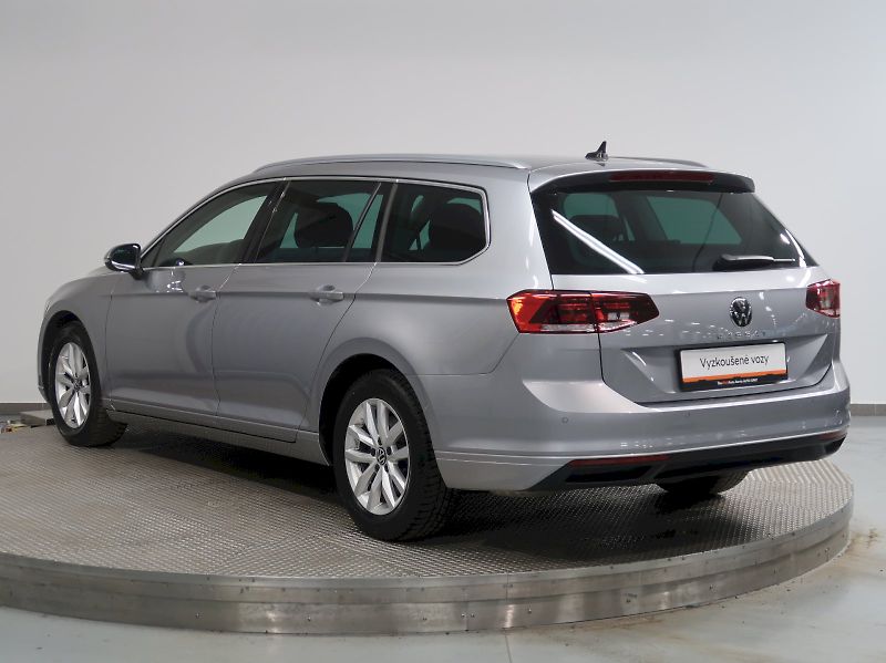 Volkswagen Passat (2022) BUSINESS 1.5TSI EVO 110KW - fotka 7 z 39