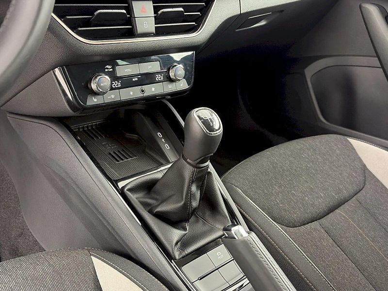 Škoda Scala (2025) 1.0TSI 85kW Top Selection - fotka 21 z 31