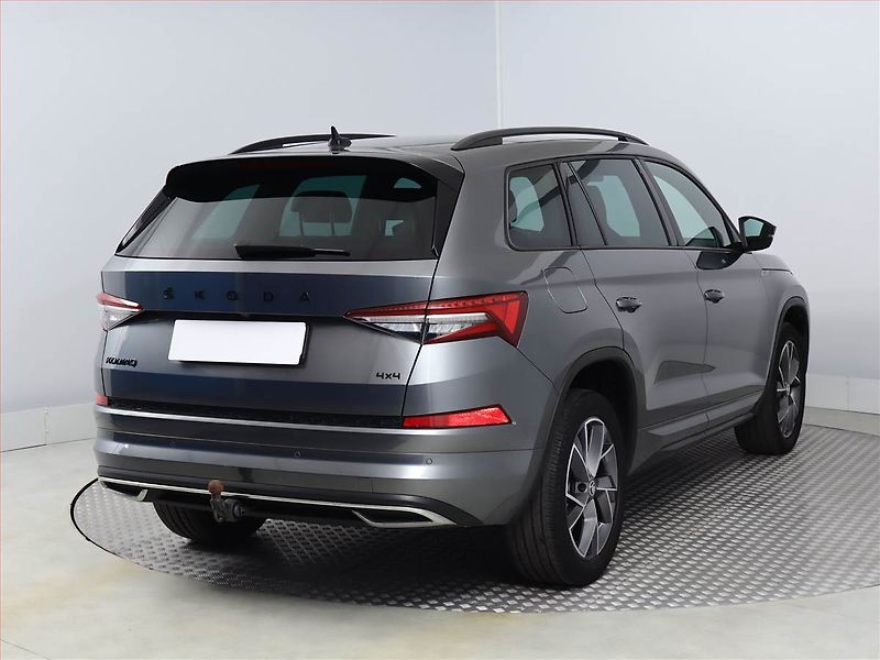 Škoda Kodiaq (2022) Sportline 2.0 TDI - fotka 5 z 24