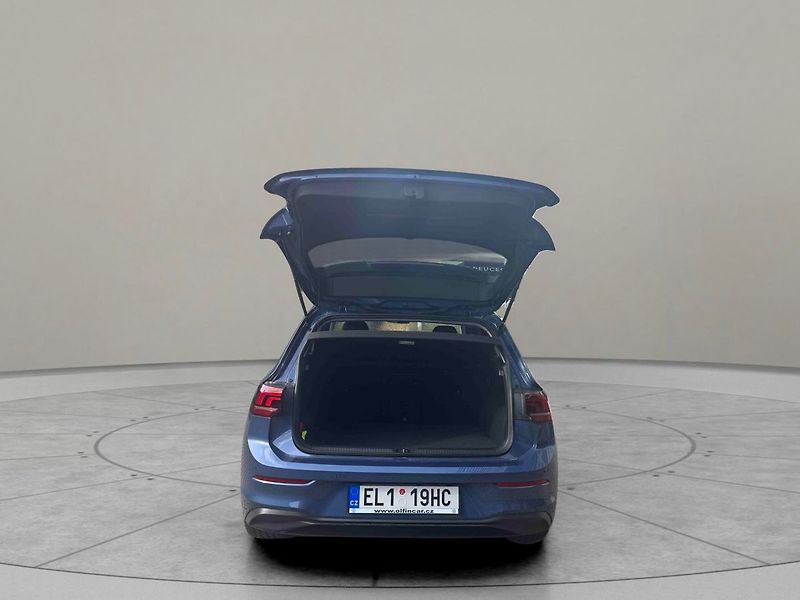 Volkswagen Golf People 1,5 TSI eHybrid 150 kW - fotka 4 z 8