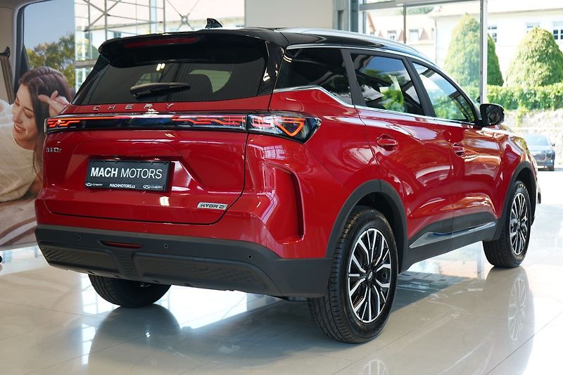 Chery Tiggo 7 PHEV (2026) UNIQUE 1.5 TGDI HEV - fotka 8 z 42