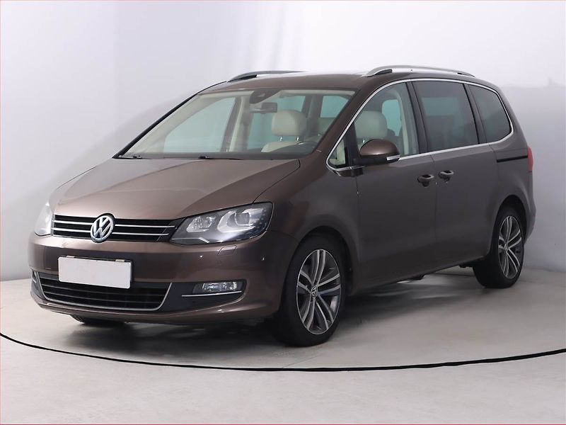 Volkswagen Sharan (2012) 2.0 TDI, Automat, Kůže, Navi - fotka 2 z 22
