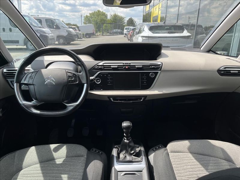 Citroën C4 SpaceTourer 1,5   HDi Feel 7 míst - fotka 2 z 21
