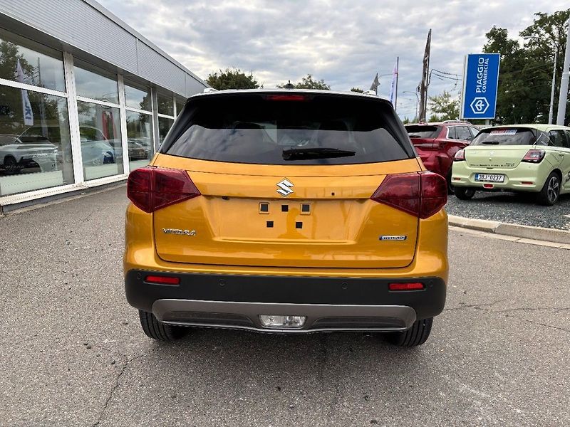Suzuki Vitara 4x4 automat Elegance - fotka 6 z 10