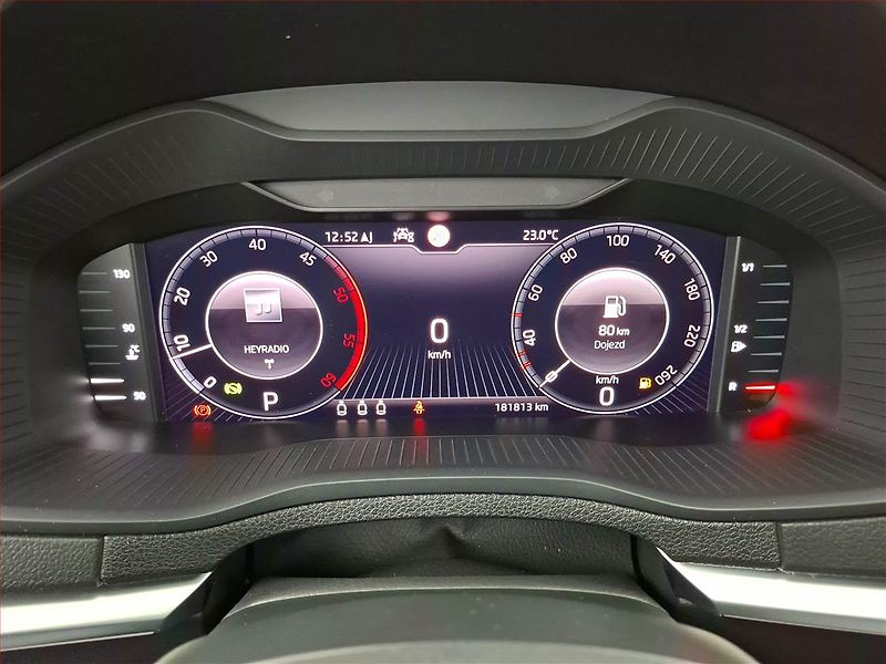 Škoda Karoq (2020) 2.0 TDI - fotka 11 z 19