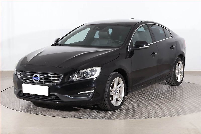 Volvo S60 (2016) D3, Automat, Serv.kniha, Kůže - fotka 2 z 25