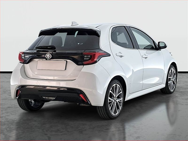 Toyota Yaris (2023) 1.5 VVT-i - fotka 5 z 19