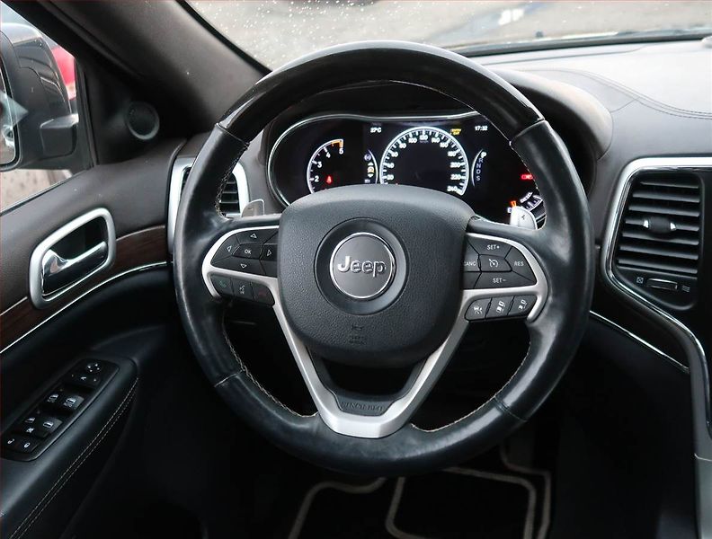 Jeep Grand Cherokee (2015) Overland 3.0 CRD, 4X4 - fotka 16 z 29