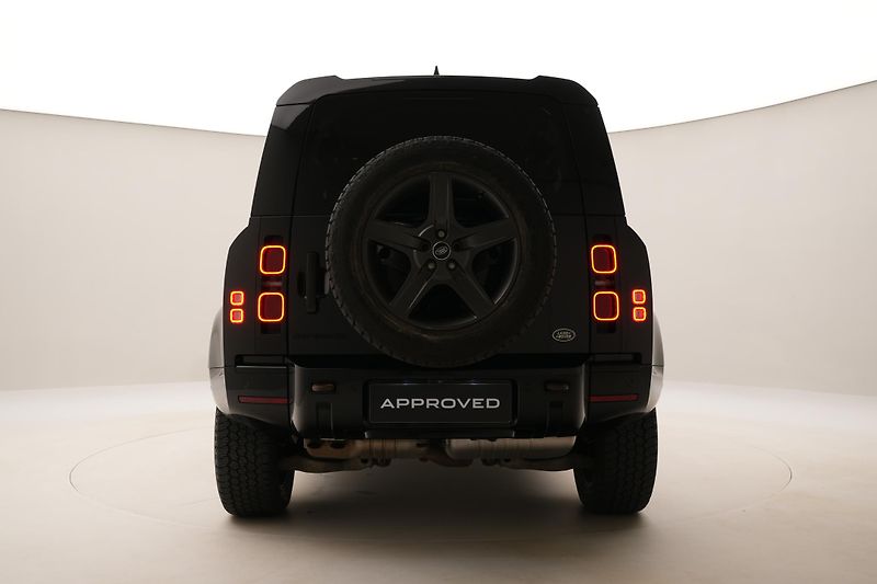 Land Rover Defender 110 D300 X-DYNAMIC SE AWD AUT  - fotka 11 z 46