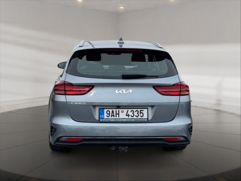 Kia Ceed 1,5 T-GDI 118 Fresh - fotka 4 z 10