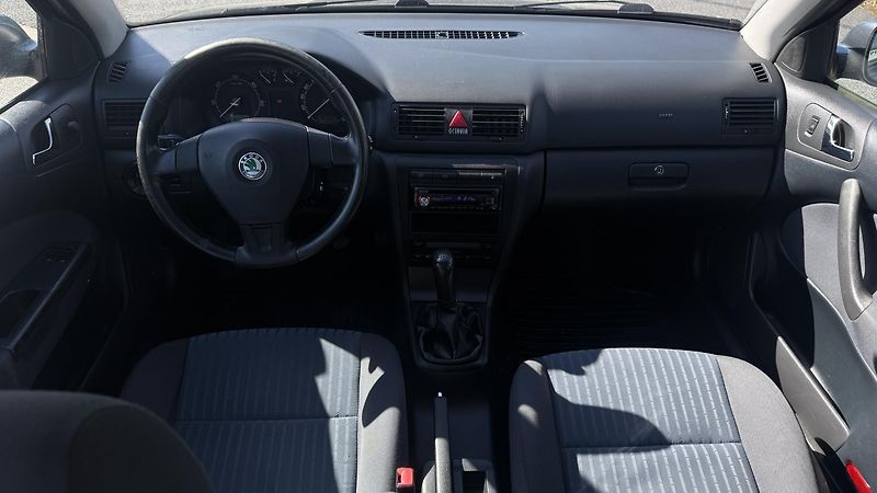 Škoda Octavia (2008) 1.9TDI  - fotka 14 z 22