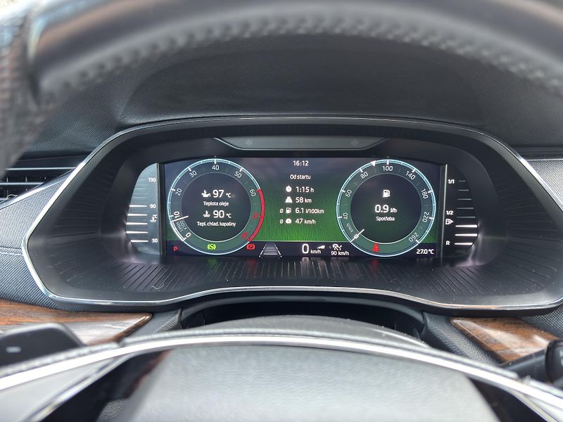 Škoda Octavia (2022) 2.0 TSI, 4x4, Style Plus - fotka 14 z 33