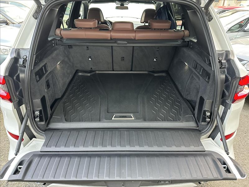 BMW X5 3,0 xDrive 30d M-SPORT LASER - fotka 6 z 38