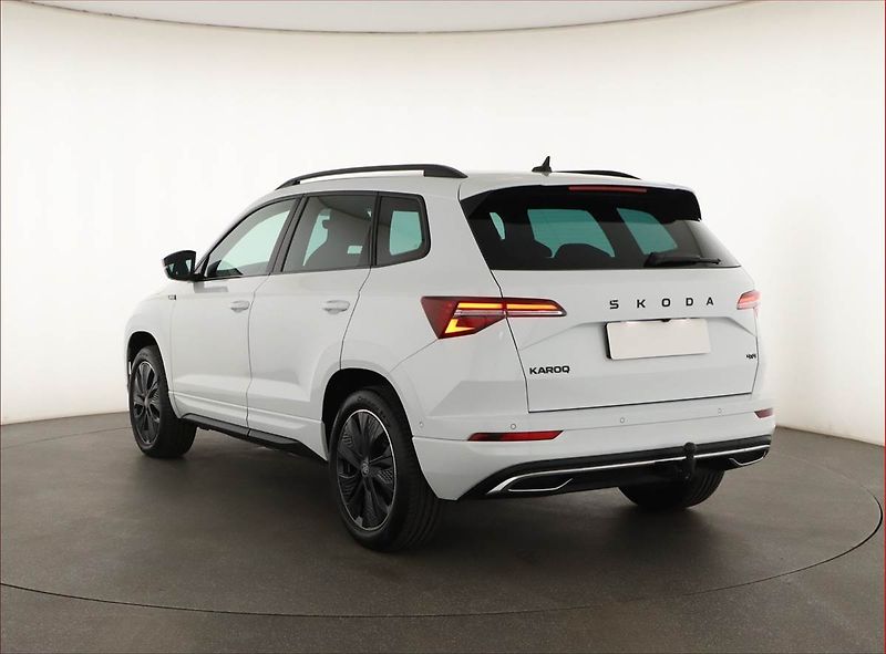 Škoda Karoq (2025) 2.0 TSI, SPORTLINE, AUTOMAT - fotka 4 z 21