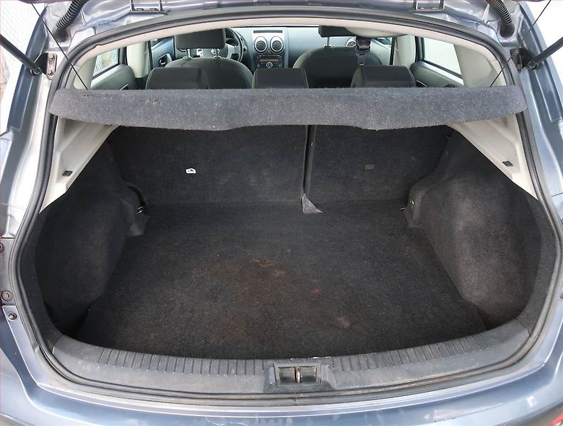 Nissan Qashqai (2007) 1.6, po STK, Tažné - fotka 13 z 15