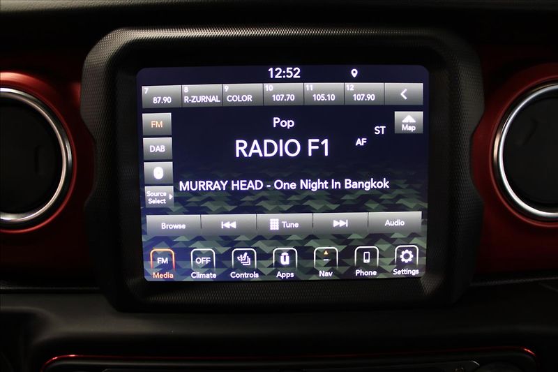 Jeep Wrangler 2,0 T Unlimited Rubicon CZ - fotka 19 z 30