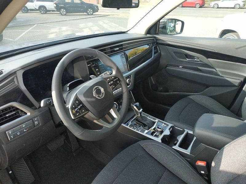 KGM Korando 1.5T, SMART,2WD, AT, SKLADEM - fotka 11 z 31