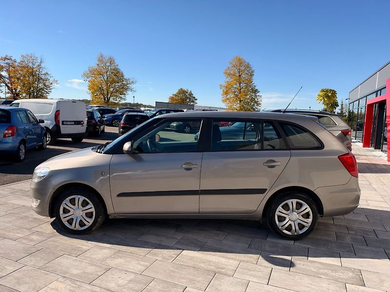 Škoda Fabia (2011) 1.2TSI 77kW Ambition+ - fotka 8 z 28