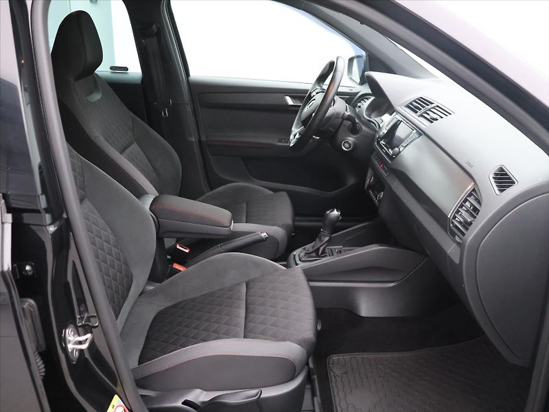 Škoda Fabia 1.0 TSI 70kW Style DSG CZ DPH - fotka 10 z 24