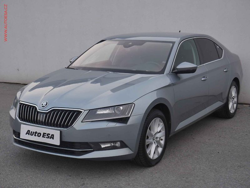 Škoda Superb (2016) 2.0TDi, ČR, AT, navi, bixen - fotka 3 z 15