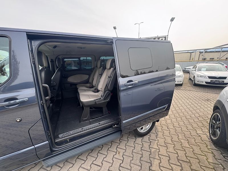 Ford Tourneo Custom (2013) 2,2D 114KW 8X  2X ŠOUP. SERVIS - fotka 36 z 50