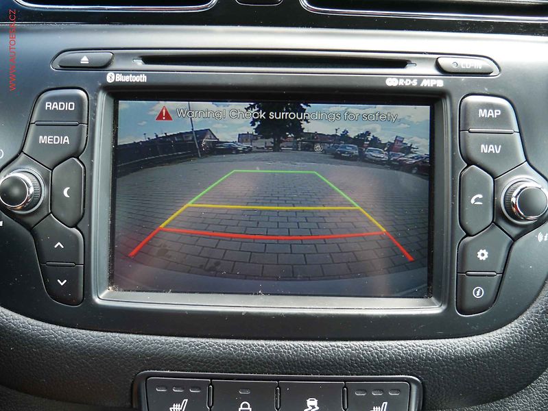 Kia Ceed (2014) 1.6T-GDi, AC, navi, park - fotka 17 z 20