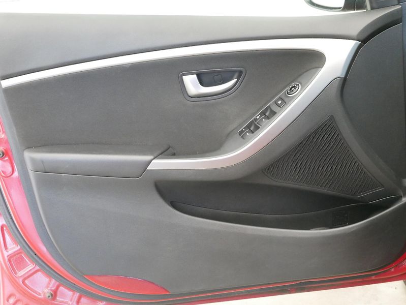 Hyundai i30 - fotka 12 z 23