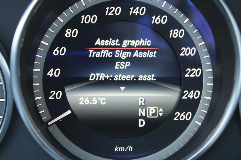 Mercedes-Benz Třídy E 350CDI 4M/ACC/KEYLESS/DPH - fotka 20 z 46