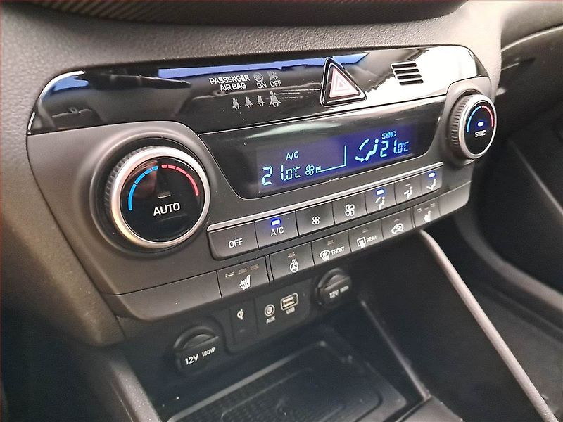 Hyundai Tucson (2020) 1.6 T-GDI, 4X4, ČR,1.maj - fotka 13 z 16