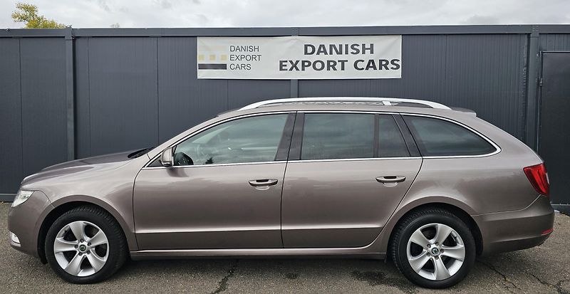 Škoda Superb 2.0 TDI 103kW,SENZORY,SERVISKA - fotka 15 z 53
