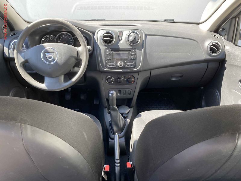 Dacia Logan (2016) 1.2i, ČR, TZ - fotka 8 z 15