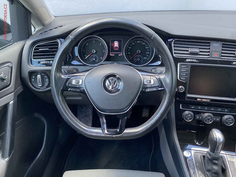 Volkswagen Golf (2013) 2.0 TDi, Highline, DSG, bixen - fotka 11 z 19