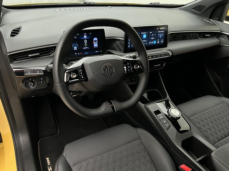 MG MG3 EXCLUSIVE HYBRID+ AUT CZ 1.maj - fotka 4 z 33