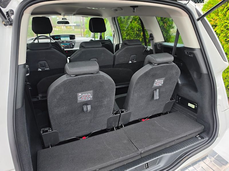 Citroën Grand C4 Picasso (2017) 2.0 HDI Navi,7míst - fotka 18 z 25