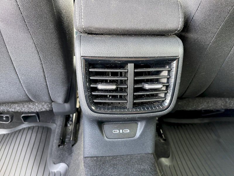 Škoda Fabia (2024) 1.0 TSI 70kW Style Plus - fotka 25 z 31