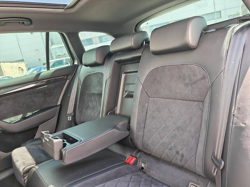 Škoda Superb SportLine ABT DSG 2,0TDI - fotka 9 z 26