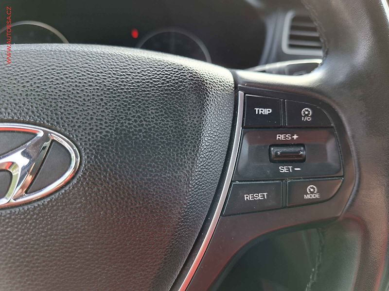 Hyundai i20 (2015) 1.2CVVT, 2.maj,ČR, AC, tempo - fotka 16 z 17