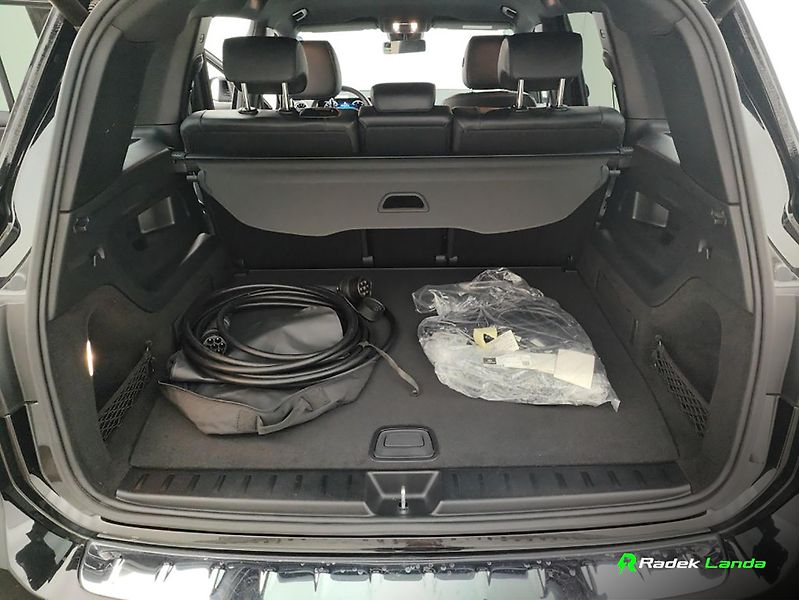 Mercedes-Benz EQB (2022) 4MATIC Luxury Line - fotka 9 z 12