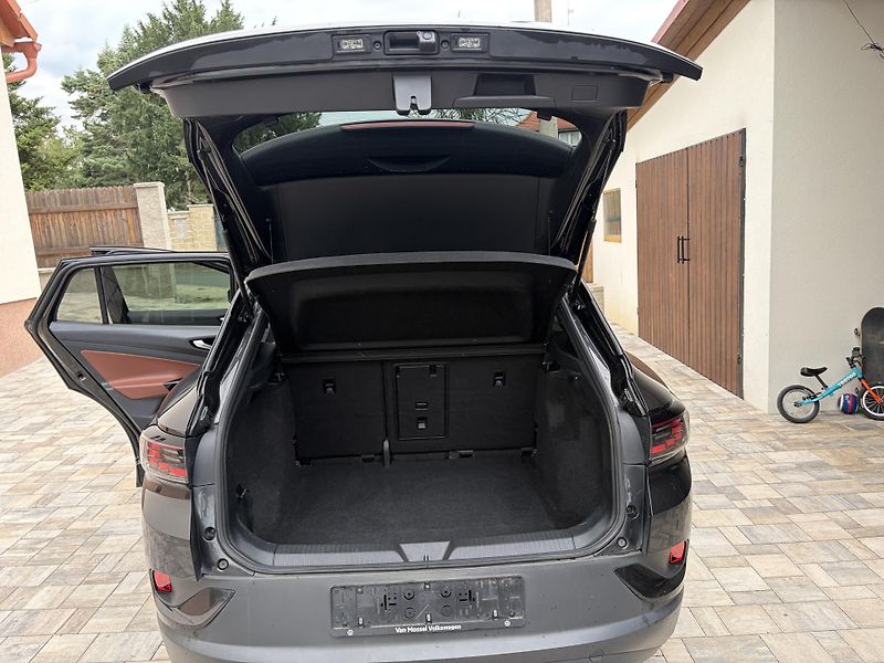 Volkswagen ID.4 (2021) Pro, 77kwh,p.kamera,Matrix - fotka 10 z 14