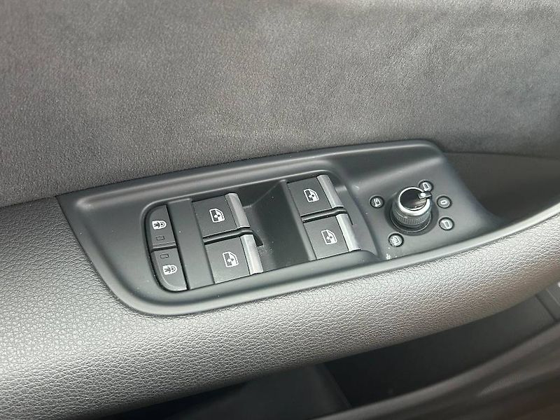 Audi Q7 50 Sline Quattro 8TT 3,0TDI - fotka 22 z 27