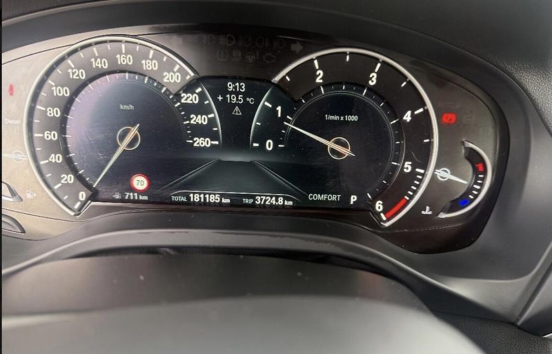 BMW X3 (2018) XDrive 20d 140kw 4x4 - fotka 6 z 13